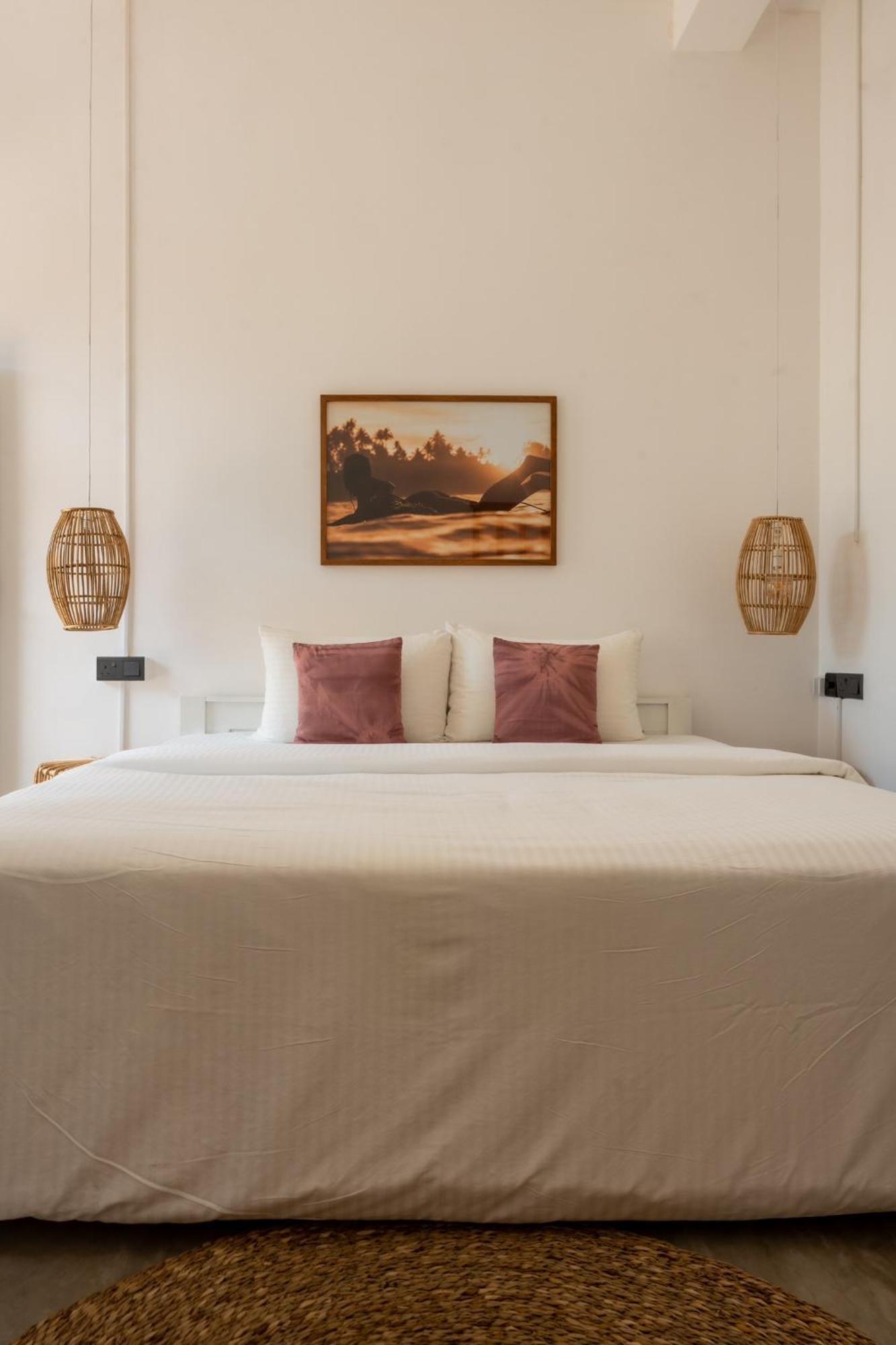 Bed and Breakfast Lucky'S Surf Camp Велигама Экстерьер фото
