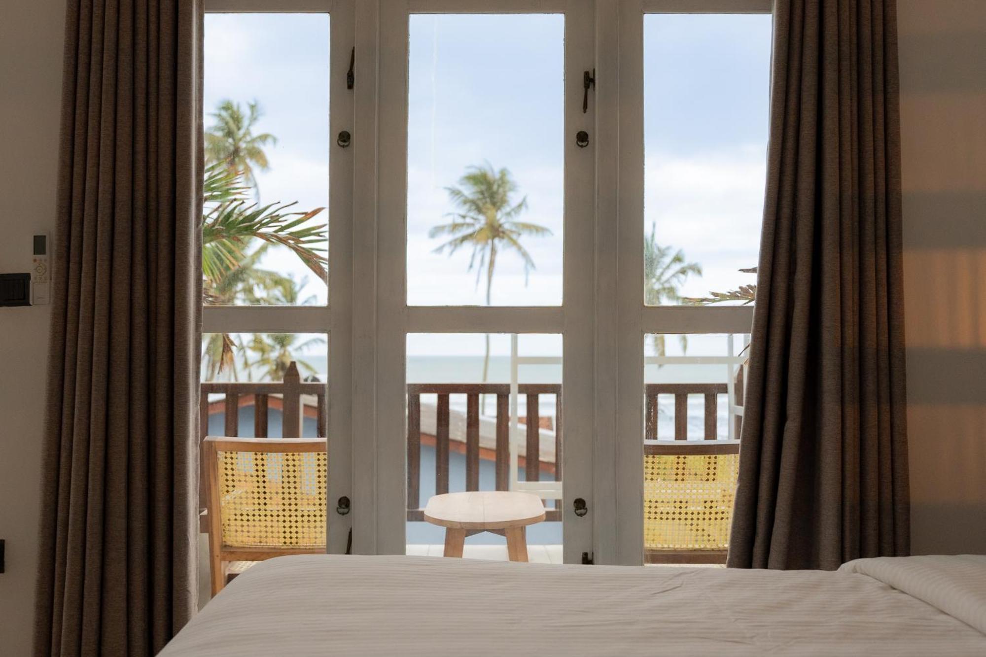 Bed and Breakfast Lucky'S Surf Camp Велигама Экстерьер фото