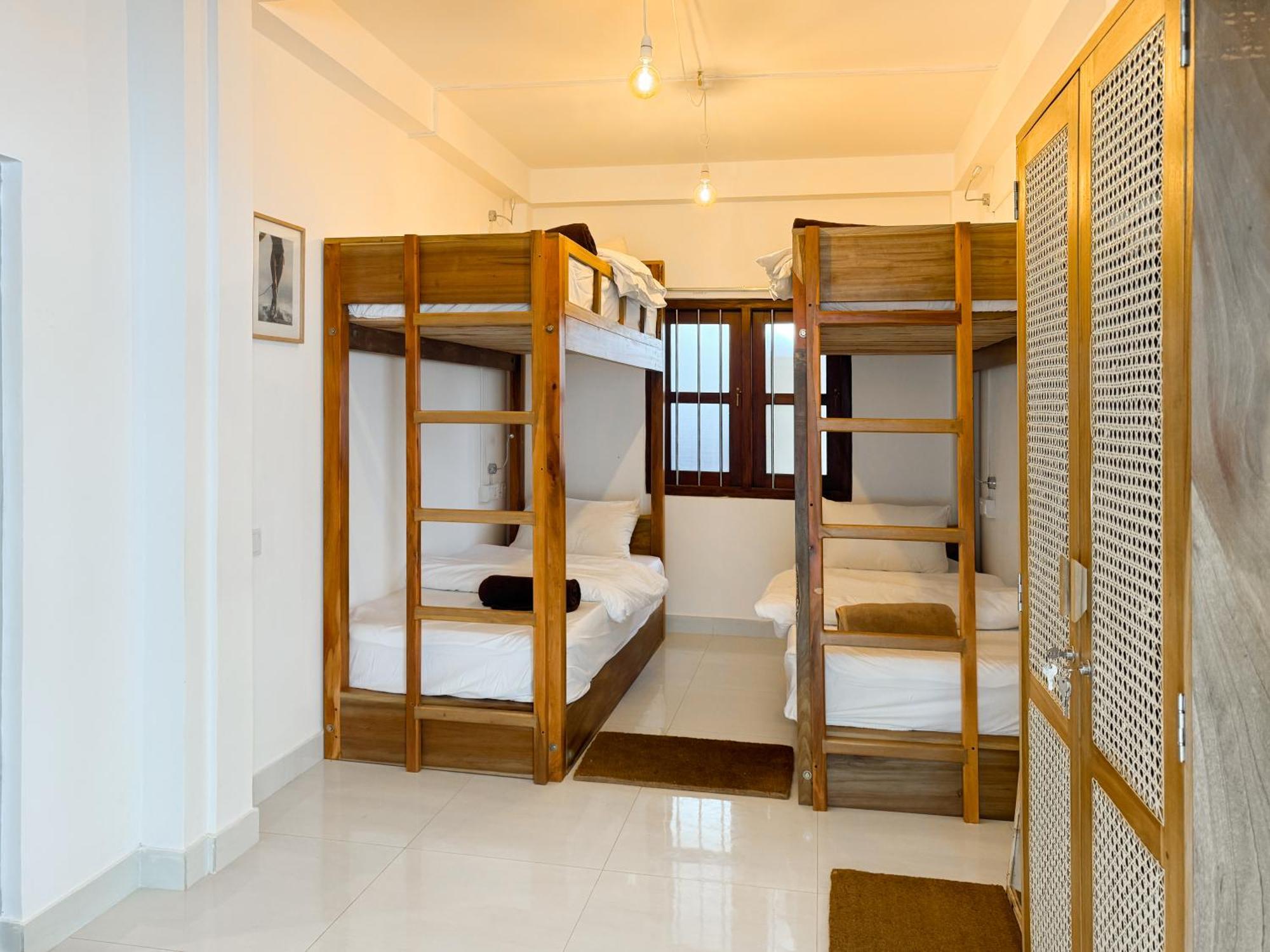 Bed and Breakfast Lucky'S Surf Camp Велигама Экстерьер фото